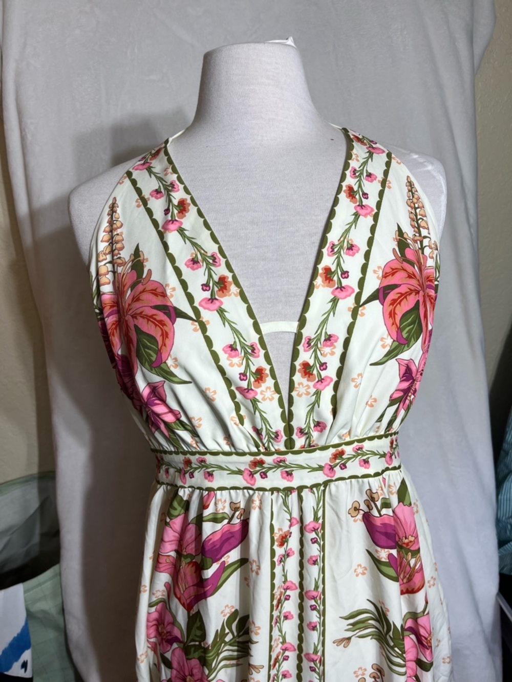 Commense White Maxi Dress with Pink Floral Print - Picture 3 of 8